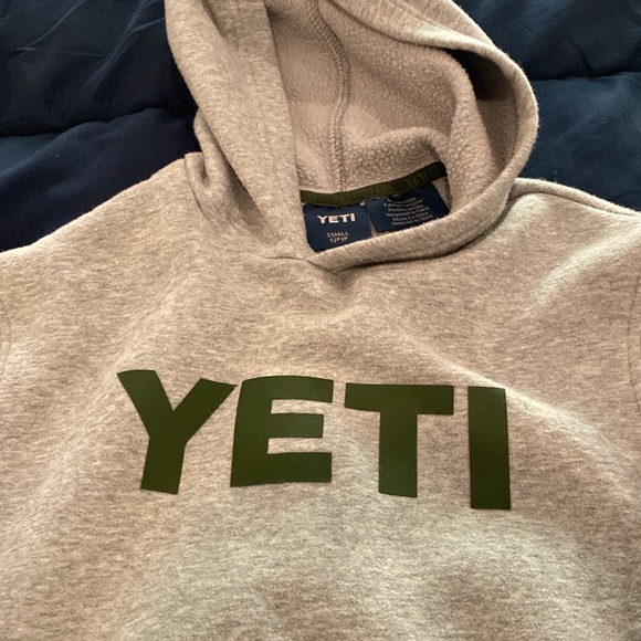 Grey YETI sweatshirt with olive green lettering. Size Small - Picture 3 of 6